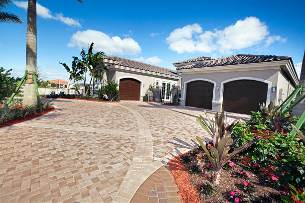 Best Interlocking Driveway Pavers  in Newberry, FL
